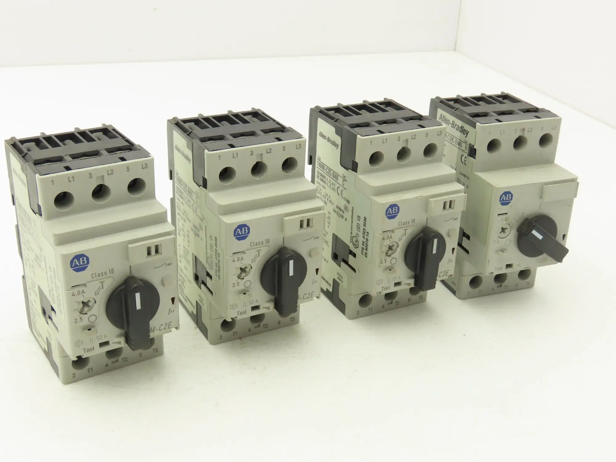 Allen Bradley 140M-C2E-B40 Circuit Breaker Motor Protection 2.5-4A Lot of 4