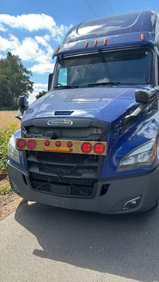 Used 2020 FREIGHTLINER CASCADIA Miscellaneous Trucks/Trailers Oregon US | Revelation Machinery #1324753