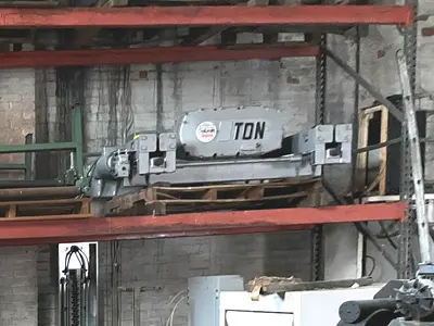 Detroit 3 Ton Hoist