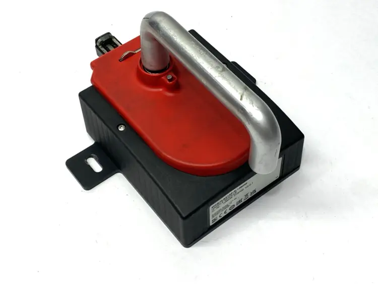 Used EUCHNER HANDLE MODULE 106049 Miscellaneous MRO | Maverick Industrial Sales #1121608