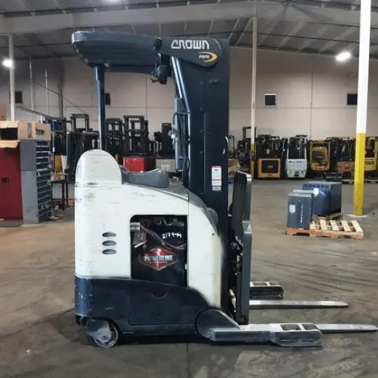 USED 2019 CROWN RR5725-45
