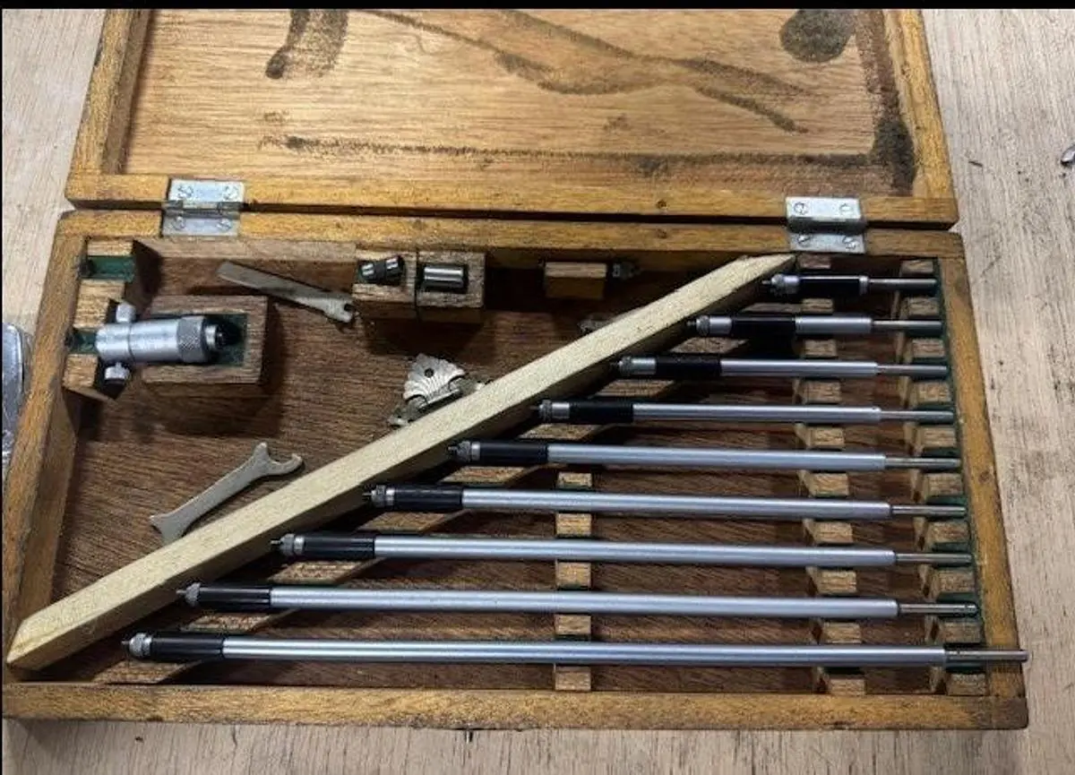 USED STARRETT 2" - 10" INSIDE DIAMETER MICROMETER SET