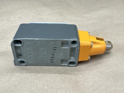 NEW Siemens 3SE3 120-1D