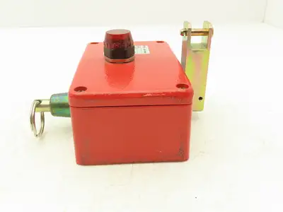 Eaton E48S0136 Safety Switch Cable Pull Type 19.6 Newtons Extraction Force 240V