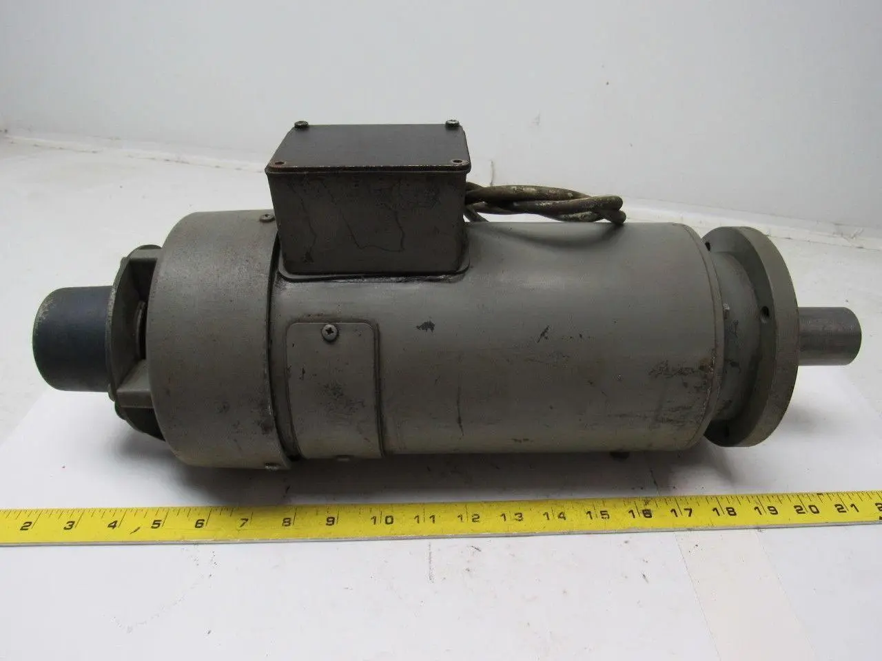 Leeson Electric C14D34FT1B Electric Motor 180VDC W/Rotary Encoder 3000RPM