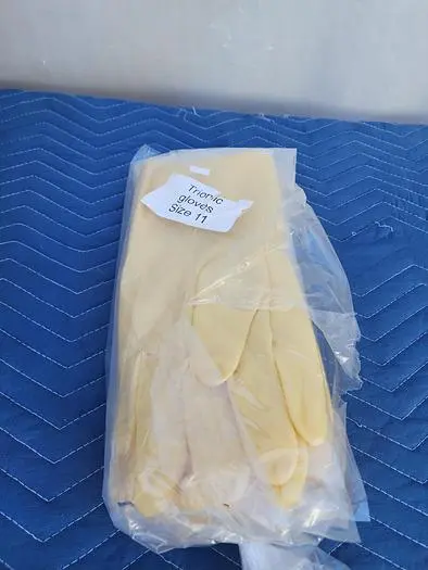 TRIONIC GLOVES SIZE 11