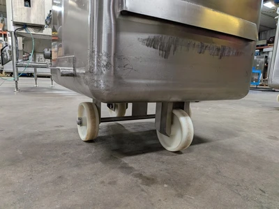 600 Pound SS Dump Buggy with Plastic Lid