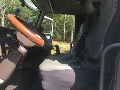 Used 2013 VOLVO VNL 64T670 Conventional trucks Florida US | Proxy Equipment #1384831