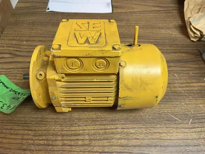 Used SEW EURODRIVE SEW EURODRIVE DT63K4B03HR Industrial Controls Ohio US | Surplus Asset Holdings #1568151