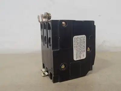 USED SQUARE D QOB330