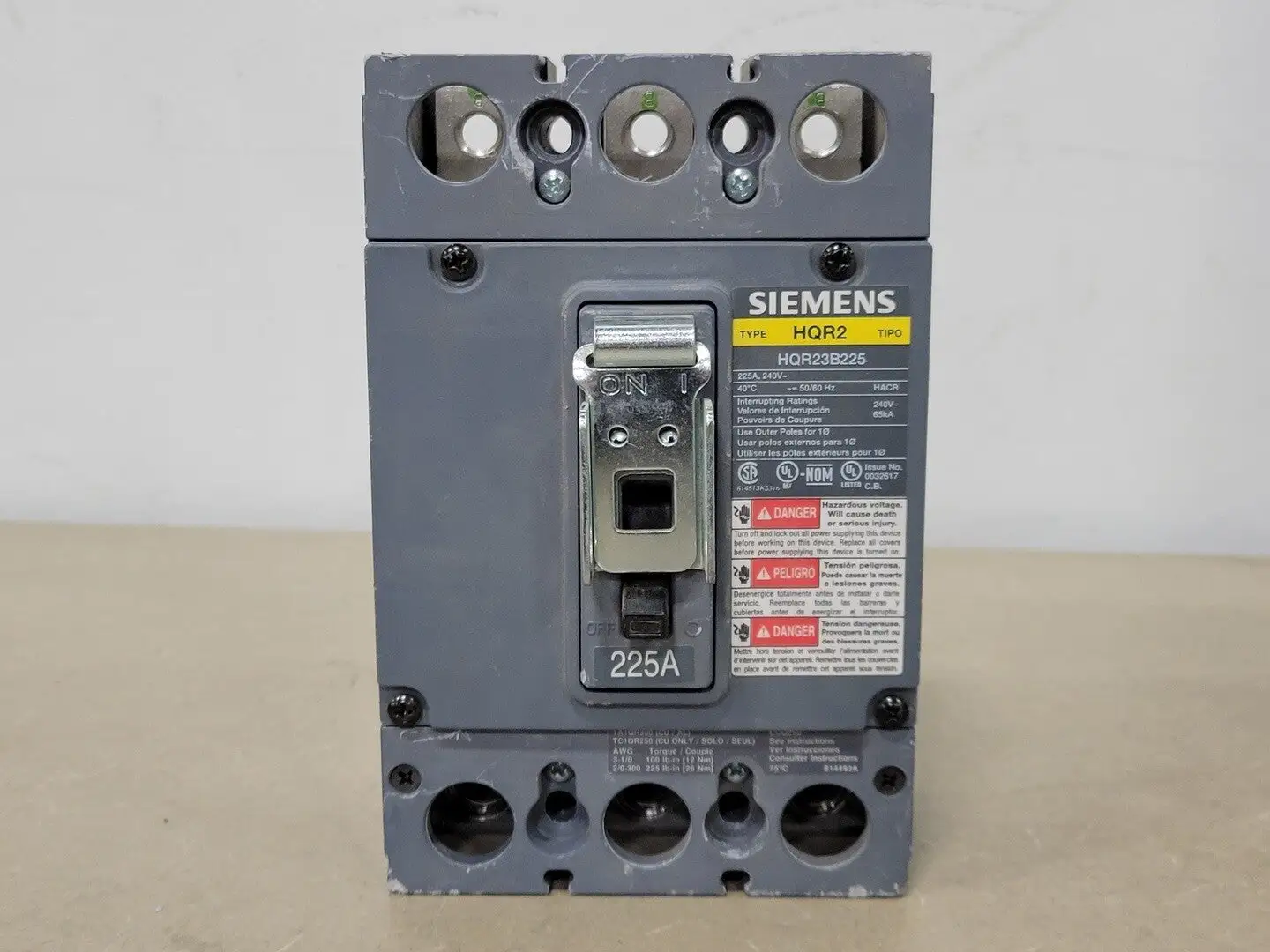 NEW SIEMENS HQR23B225