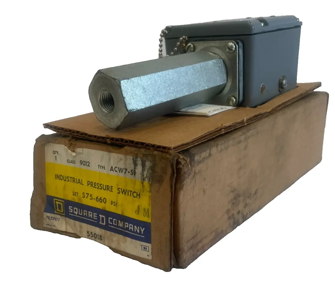 NEW SQUARE D 9012-ACW7S1 PRESSURE SWITCH 9012ACW7S1