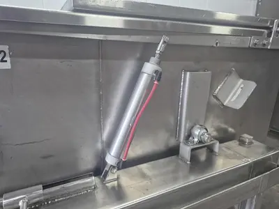 Self-Dumping 200 Gallon Hopper