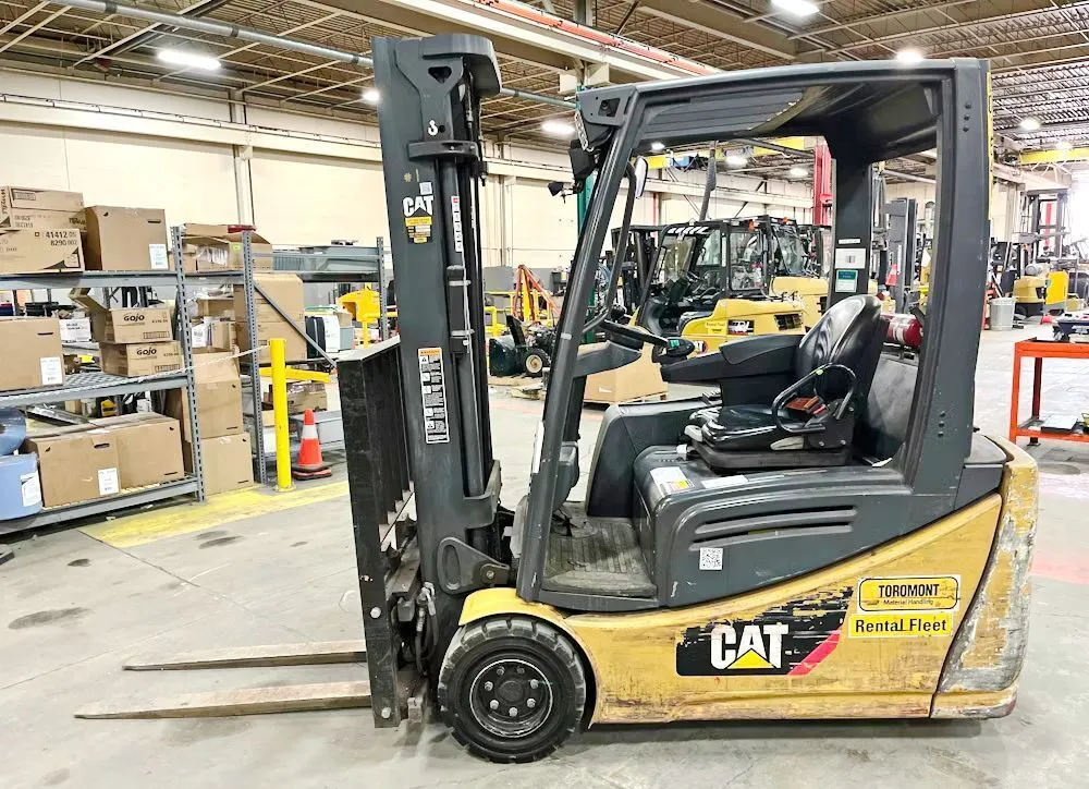 USED 2017 CATERPILLAR 2ET4000