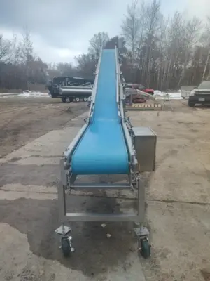 2021 Two Rivers Incline conveyor