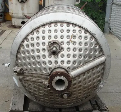 SPC5860  Tank 250 gallon vertical tank, Stainless Steel, 25 psi @ 350° F internal, 125 psi @ 350° F half jacket, .75 hp agitator, conical