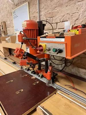 Used BLUM 1991 - MINIPRESS HINGE DRILLING MACHINE Drilling Machines/Hole Boring Machines Texas US | South Texas Machinery #1339142