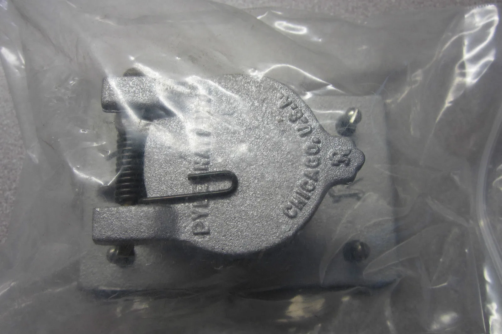 NEW PYLE NATIONAL XRR-2000 RECEPTACLE HOUSING XRR2000