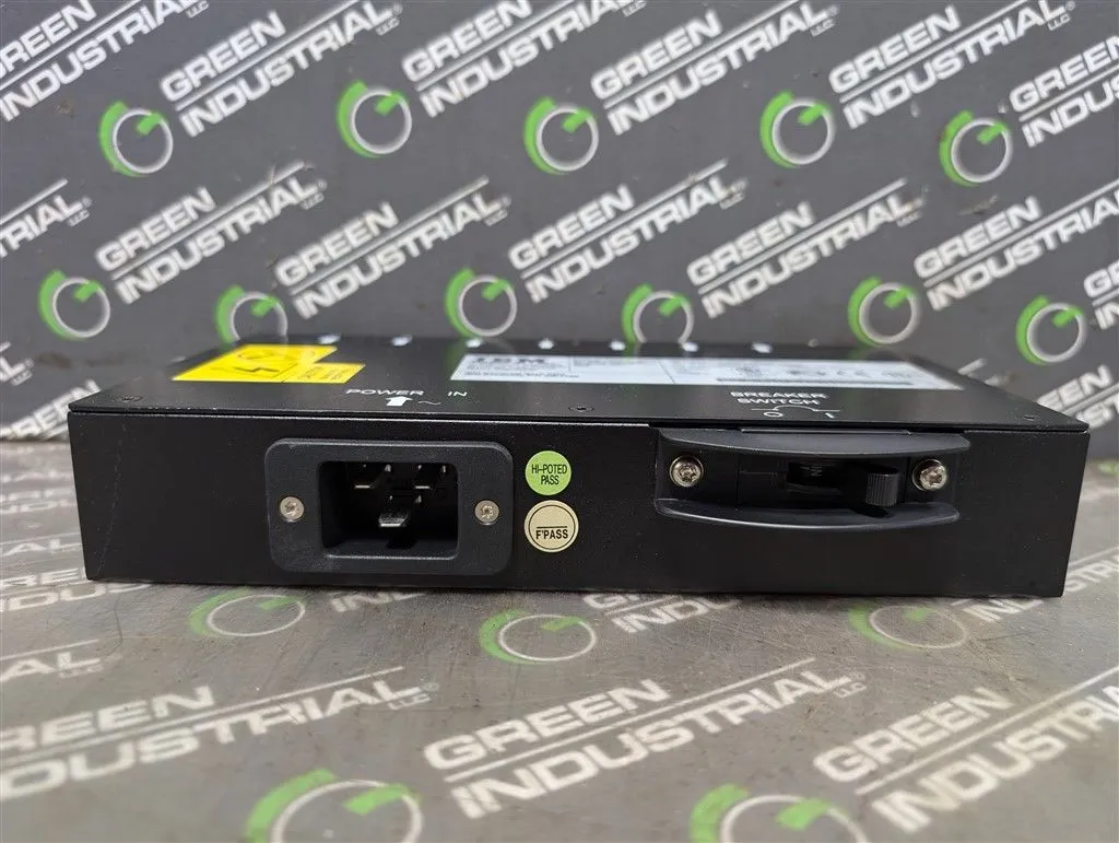 IBM 9306-RTP Universal Rack Power Distribution Unit 32P1762 Used