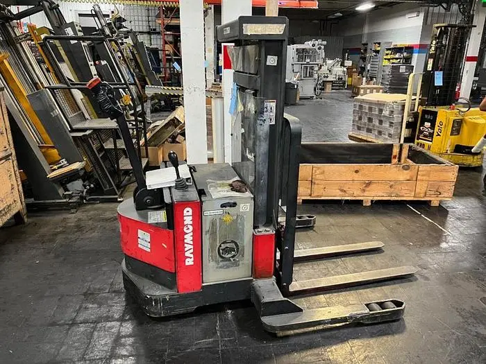 Used 2005 RAYMOND RSS40 Stackers Wisconsin US | Lemke Machinery Sales #684227