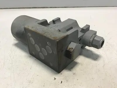 USED YUKEN DSG032B2D2450170