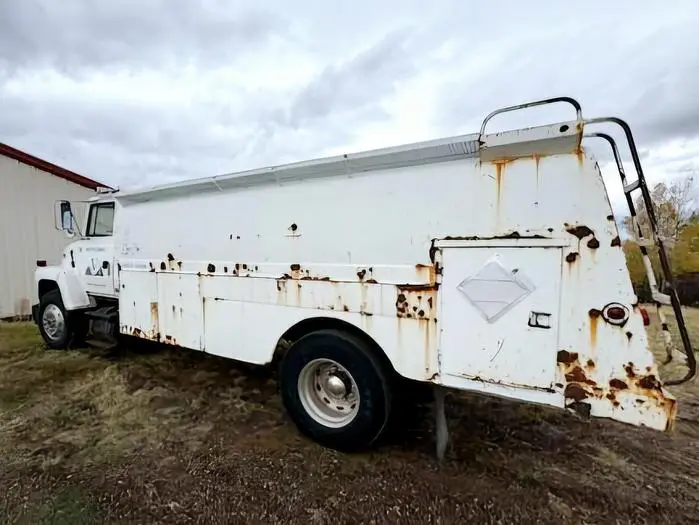 Used 1994 FORD LN8000 Fuel & Lube Trucks Idaho US | Berry Machinery #910871