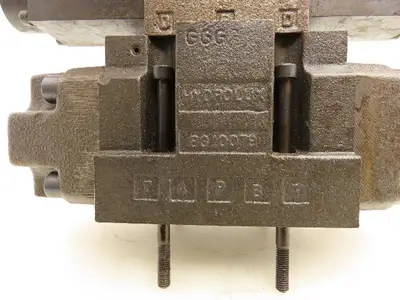 Used HUSKY HYDROLUX MOOG _UNKNOWN_ Valves/Fittings | Arrow Industrial #622605