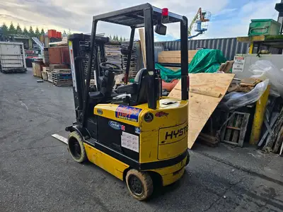 USED 1998 HYSTER E50XM-33