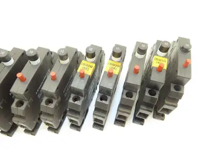 Allen Bradley 1492-GH100 Circuit Breaker 10A 125V Series B Style GH Lot of 21