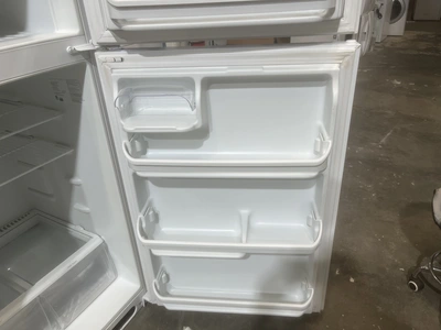 Used FRIGIDAIRE FREEZER ON TOP Refrigerators Michigan US | Miedema Asset Management Group #1320521