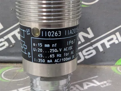 ifm Electric 110263 Inductive Proximity Sensor 11A2015-AB0A/SL Used