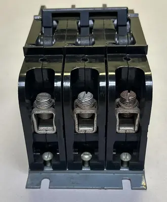 Used HEINEMANN CF3-Z60-3 Circuit Breakers | Surplus Asset Holdings #1190221