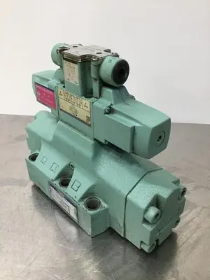 USED YUKEN DHG-06-3CI3-E-5045