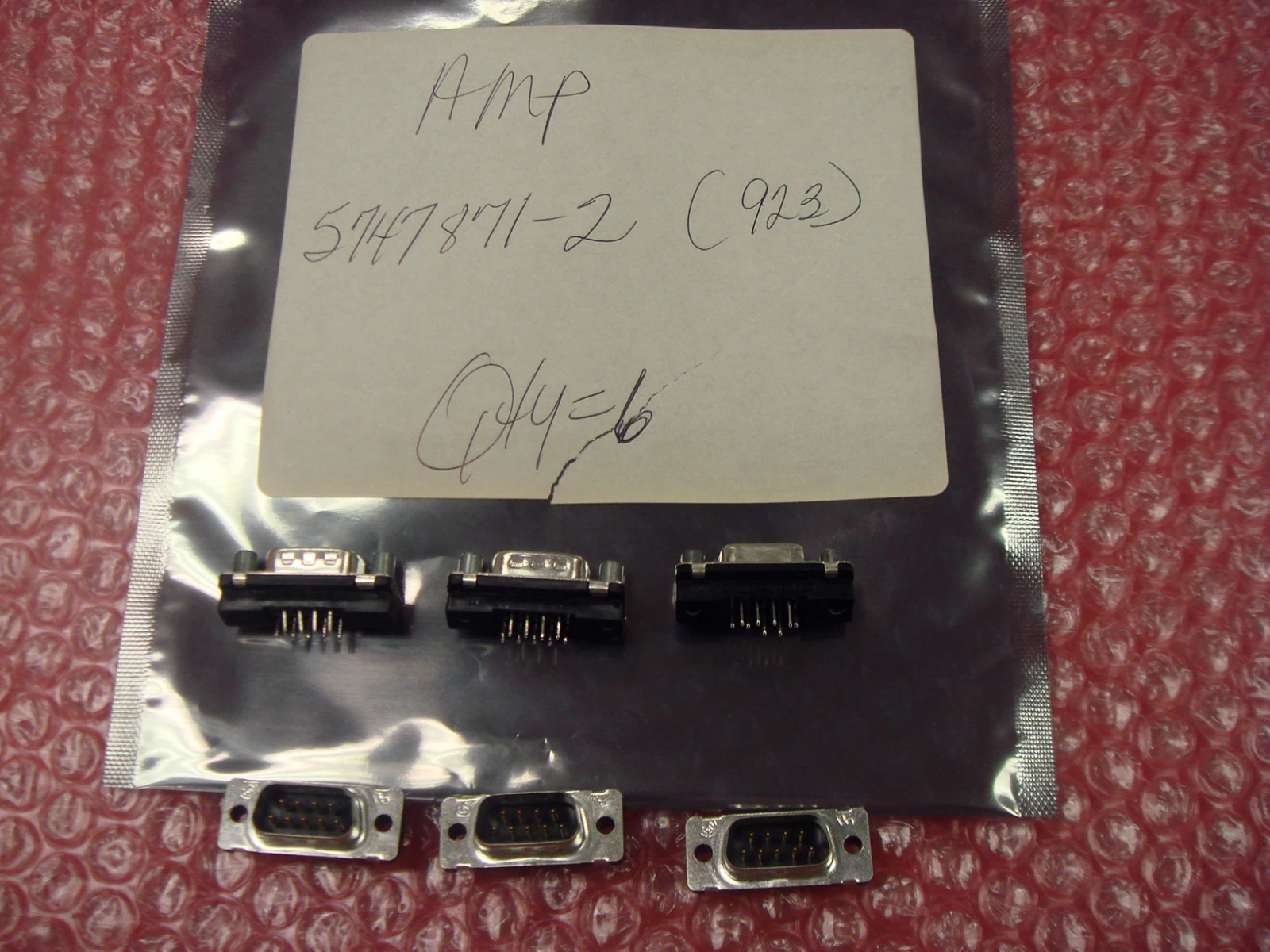 NEW AMP 5747871-2