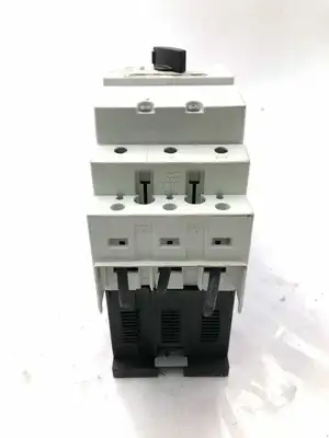 Siemens 3RV1042-4FA10 CIRCUIT BREAKER SIZE S3 FOR MOTOR PROTECTION 3 Pole
