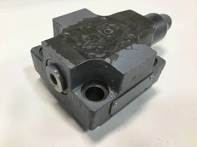 USED VICKERS CVCS25C3S2W24510S32AP10