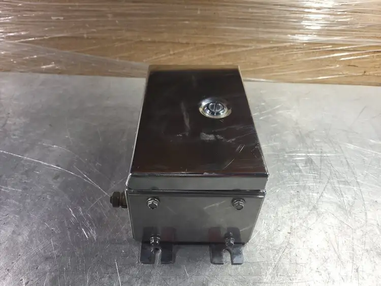 Used CROUSE-HINDS XLVS10906051 Misc Electrical & Power Parts British Columbia CA | Lenmark #254728
