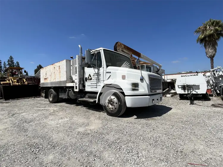Used 2000 FREIGHTLINER FL60 Tractors & Trailers California US | Lillo Machinery #1388213