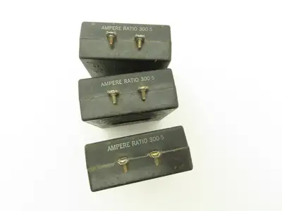 Furnas Electric D52073 Current Transformer Amp Ratio 300-5 50/60 Cy Lot of 3