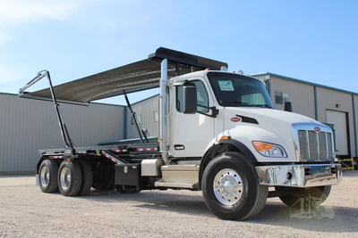 New | in-Stock 2027 PETERBILT 548 Rolloff Trucks Texas US | Roll Off Truck World #1492015
