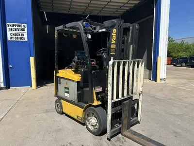 Used 2018 YALE ERC060VG 4-Wheel Sit down Electric Counterbalance Forklifts Illinois US | Somerset Equipment Sales #1542832