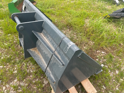 Used GEHL 72" BUCKET Forklift Attachments Oklahoma US | OT Truck & Tractor Sales #1383910