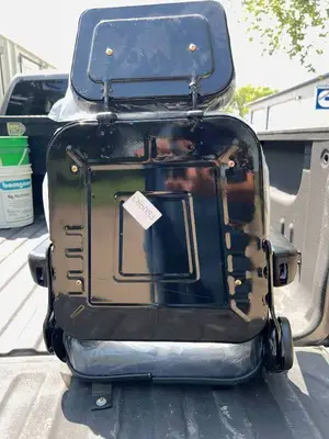 FUTURE Luxury Equipment Seat