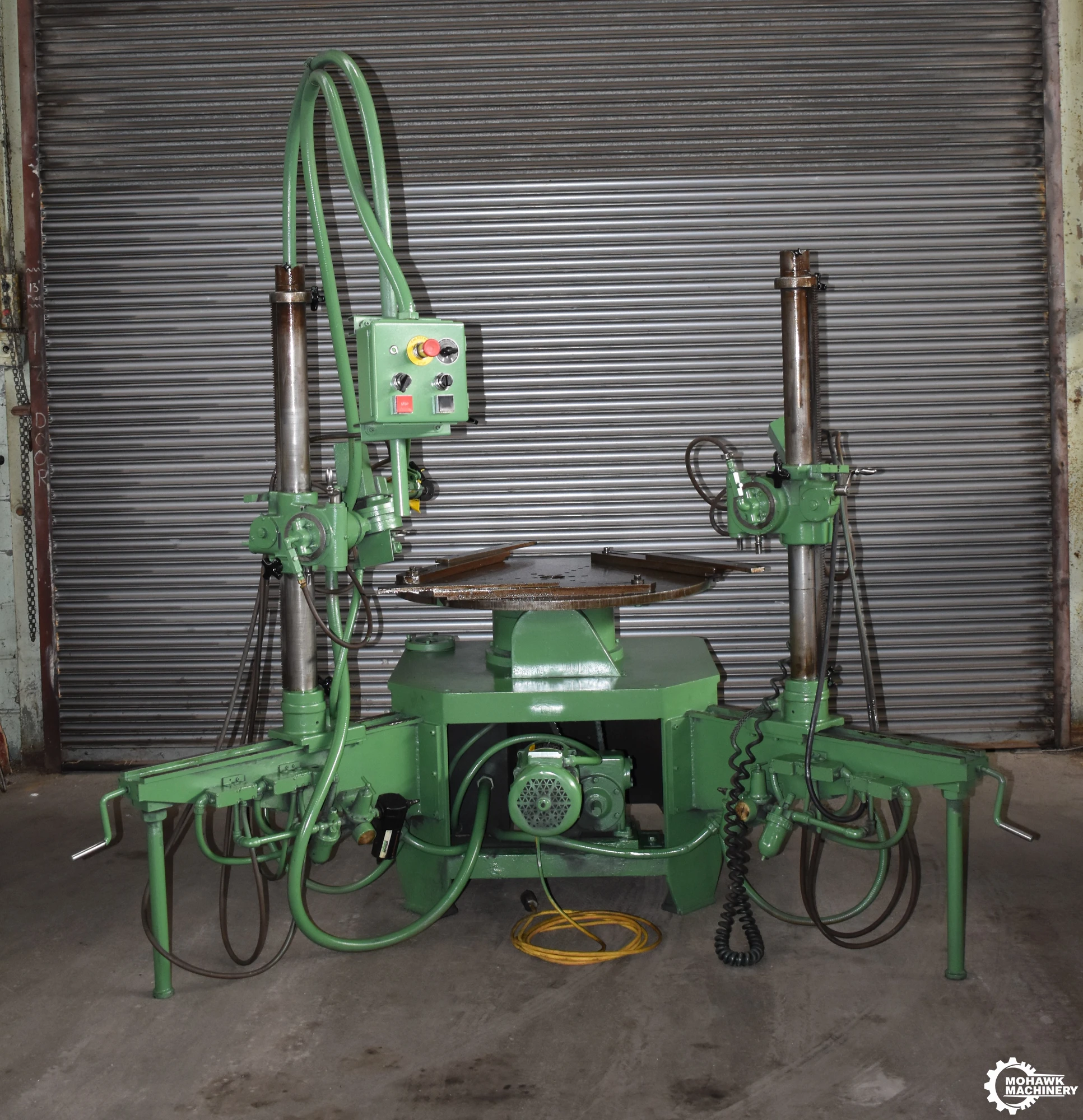 72" REDIN "72" DUAL-HEAD UNIVERSAL GEAR DEBURRER w/(2) “8-20-2-109” TYPE PNEUMATIC HIGH-SPEED MOTORIZED GRINDING SPINDLES - 36” DIAMETER WORK TABLE - 7000 LB WEIGHT CAPACITY