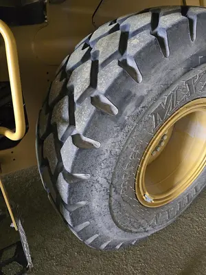 USED 2018 CATERPILLAR 926M