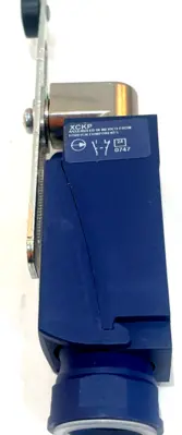 NEW TELEMECANIQUE XCKP2145N12 LIMIT SWITCH