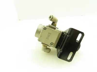 SMC AR20-01B Pneumatic Precision Pressure Regulator Valve 1/8" NPT Lot of 2