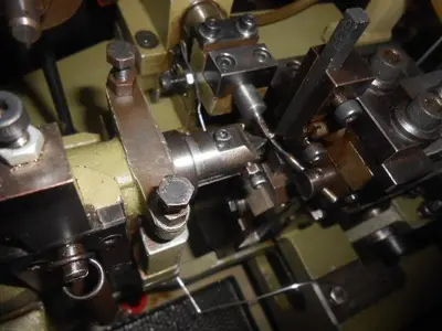 0211-100 MGZ Single Curb Chain Making Machine Model MGZ 93