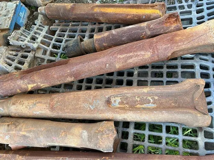 Used AFTERMARKET 32" X 7-1/4" CHISEL BIT FOR CABLE TOOL Drills Pennsylvania US | East West Machinery & Drilling #1417348