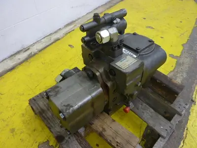 USED VICKERS PVE470I35V25AR